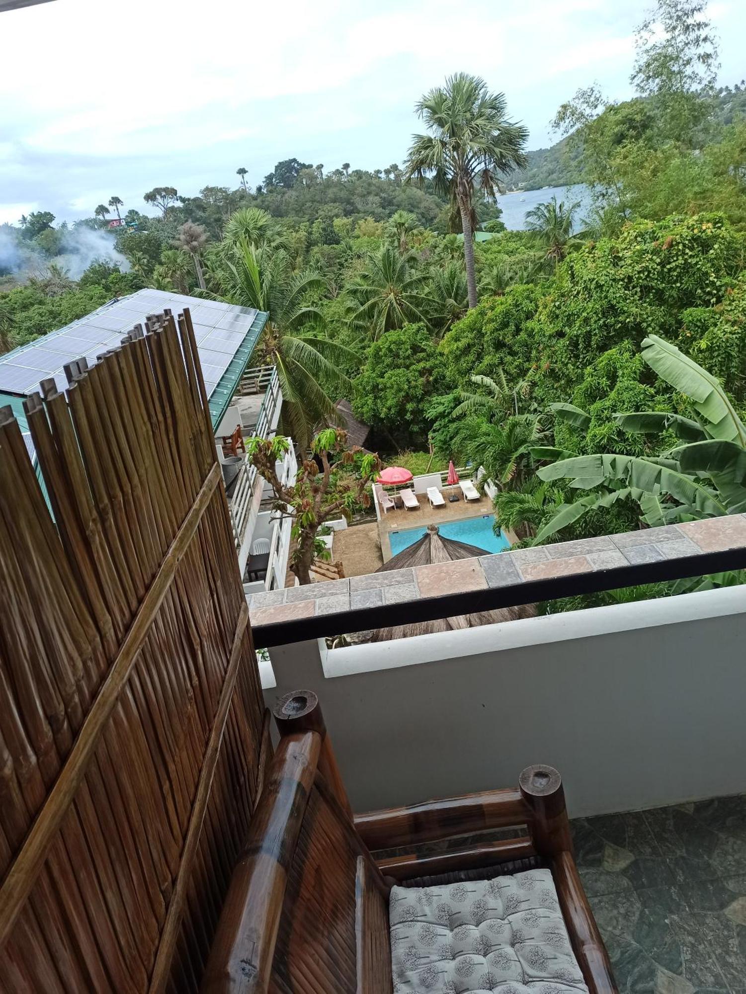 Jalyn'S Resort Sabang Puerto Galera Room photo