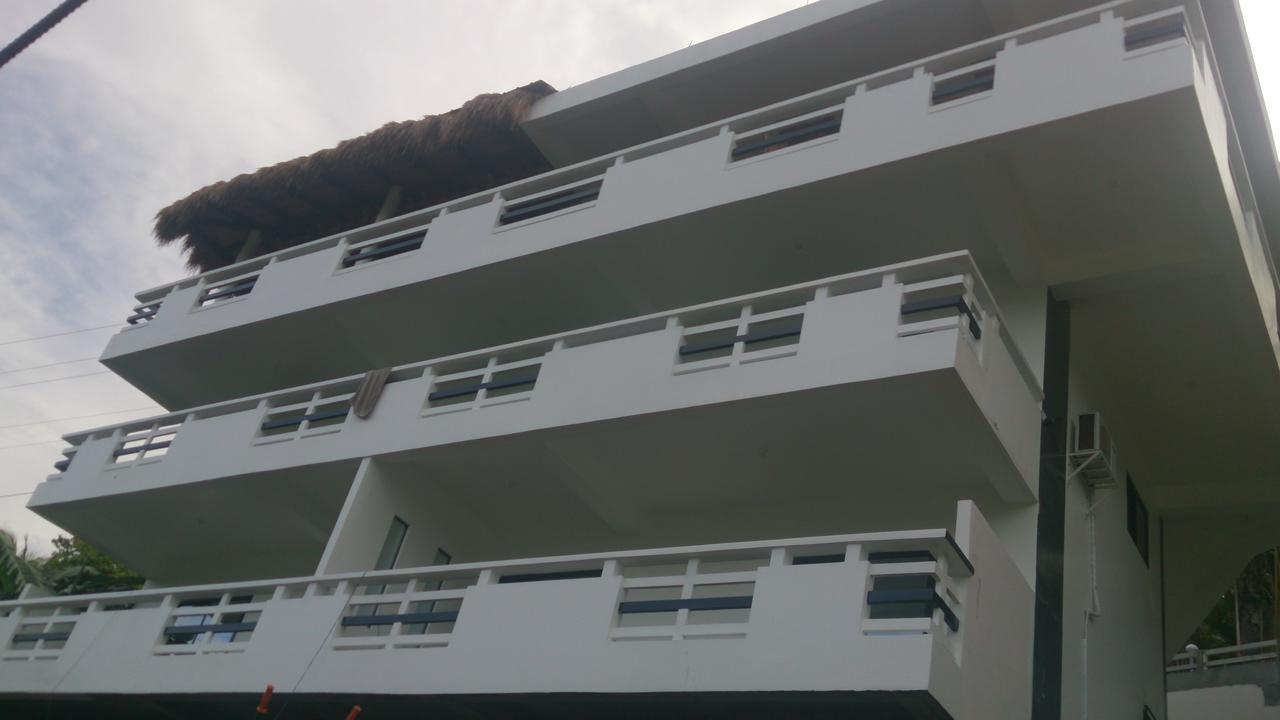 Jalyn'S Resort Sabang Puerto Galera Exterior photo