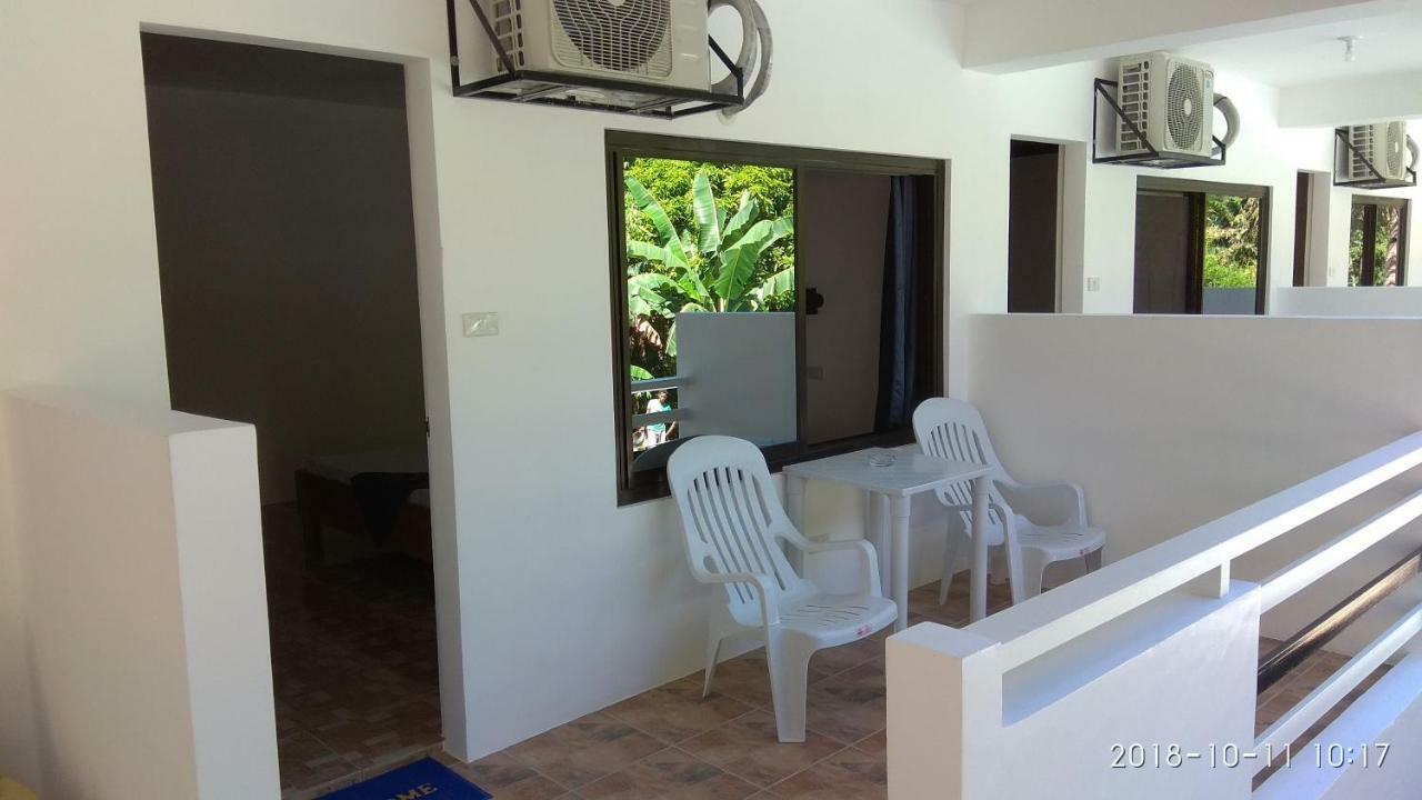 Jalyn'S Resort Sabang Puerto Galera Exterior photo