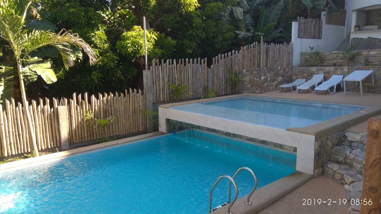 Jalyn'S Resort Sabang Puerto Galera Exterior photo